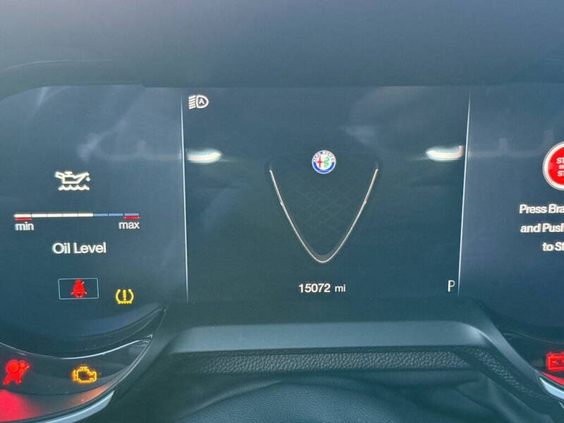 2024 Alfa Romeo Giulia Quadrifoglio