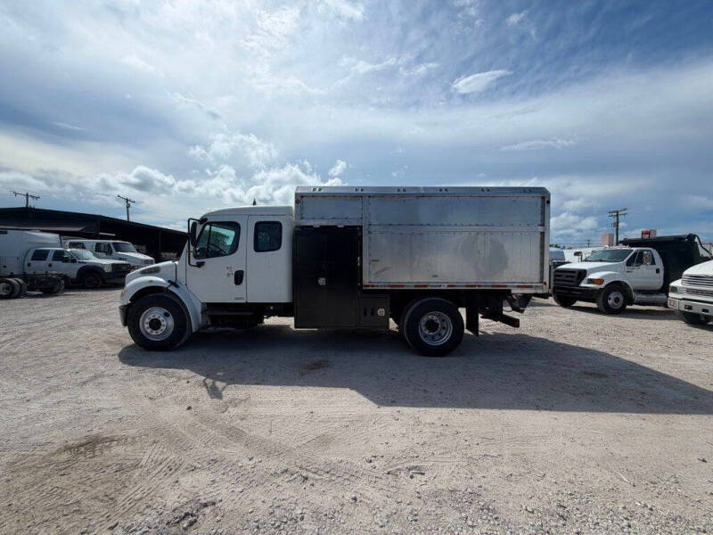 2007 Freightliner M2 106