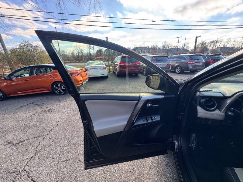 2016 Toyota RAV4 Hybrid XLE