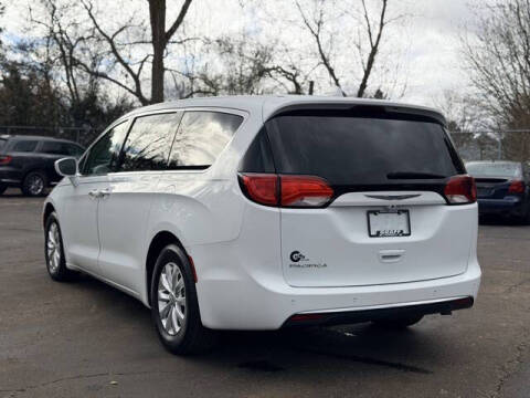 2018 Chrysler Pacifica Touring Plus
