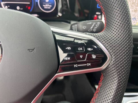 2024 Volkswagen Golf GTI 380 SE