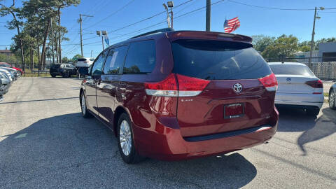 2014 Toyota Sienna