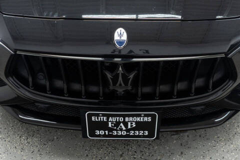 2022 Maserati Ghibli Modena Q4