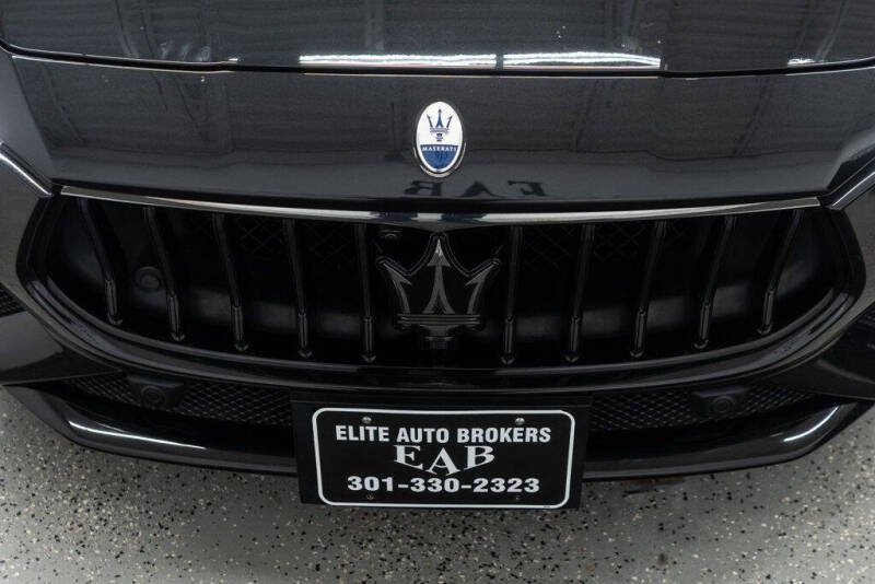 2022 Maserati Ghibli Modena Q4