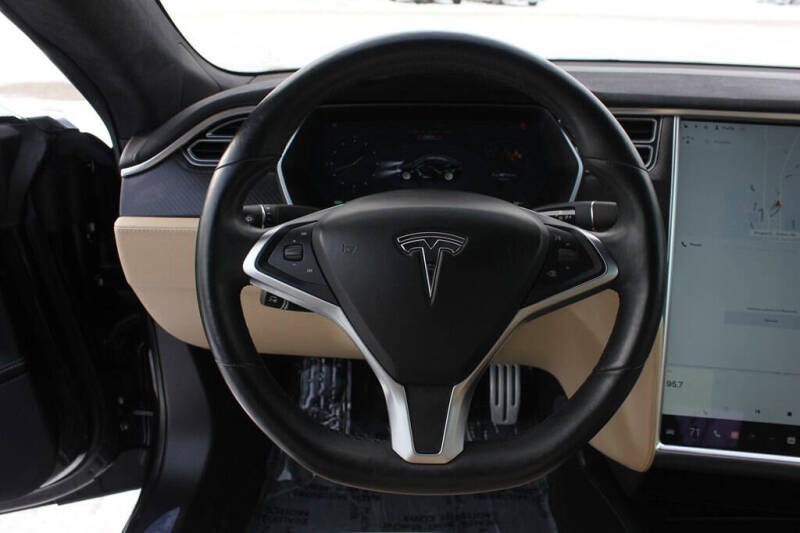 2016 Tesla Model S P85D