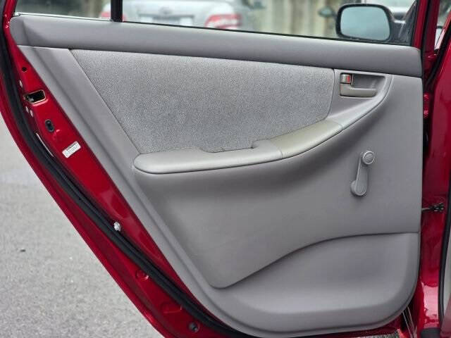 2004 Toyota Corolla CE