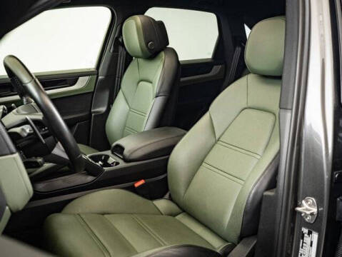 2024 Porsche Cayenne