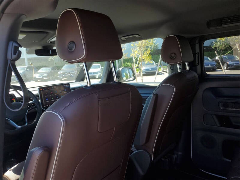 2025 Volkswagen ID. Buzz Pro S