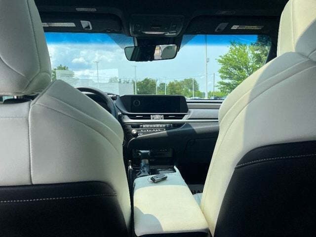 2021 Lexus ES 350 20