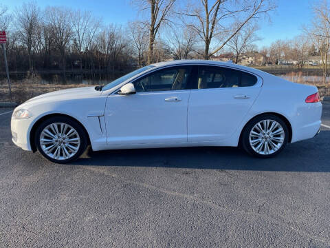 2013 Jaguar XF for sale at Car Match Chicago in Villa Park IL