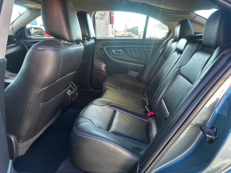 2010 Ford Taurus Limited