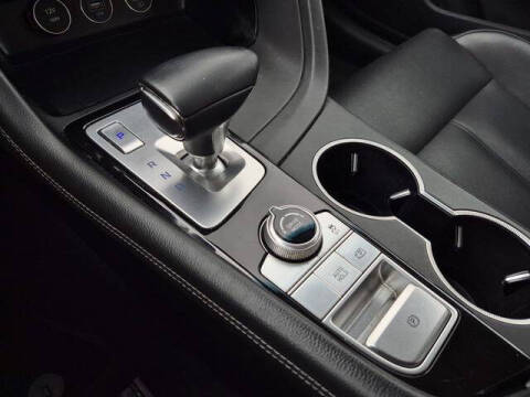 2023 Genesis G70