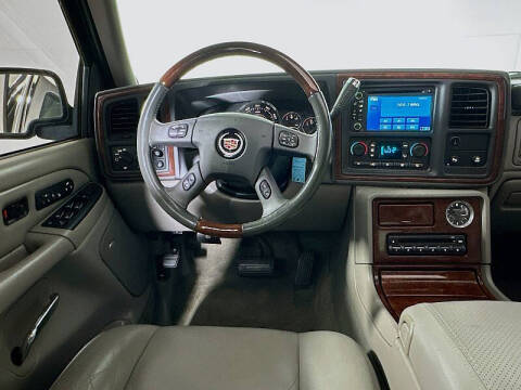 2005 Cadillac Escalade