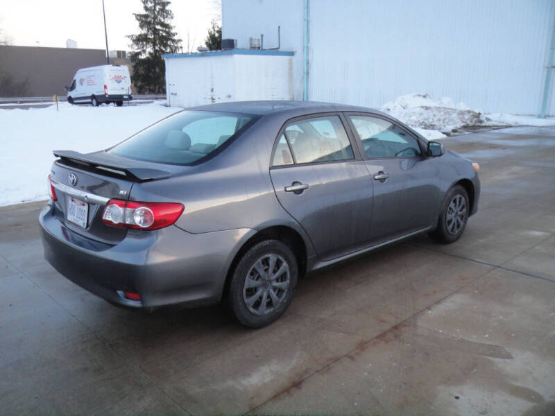2011 Toyota Corolla LE