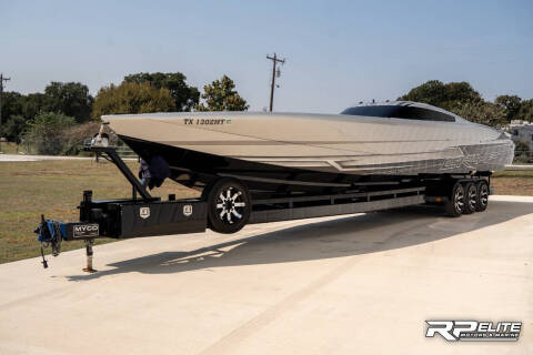 2019 Outerlimits SV43