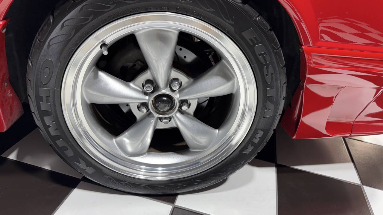 1993 Ford Mustang 21