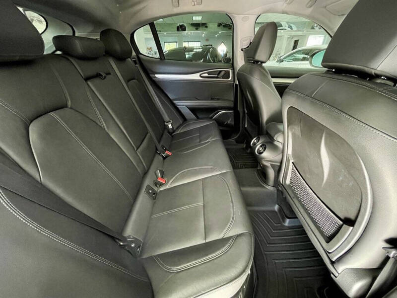 2018 Alfa Romeo Stelvio Sport