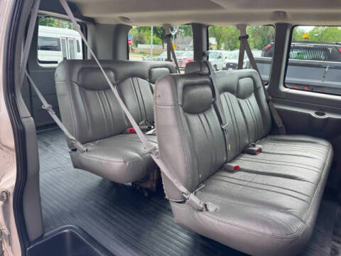 2006 GMC Savana LS 1500