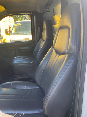 2002 Chevrolet Express 2500