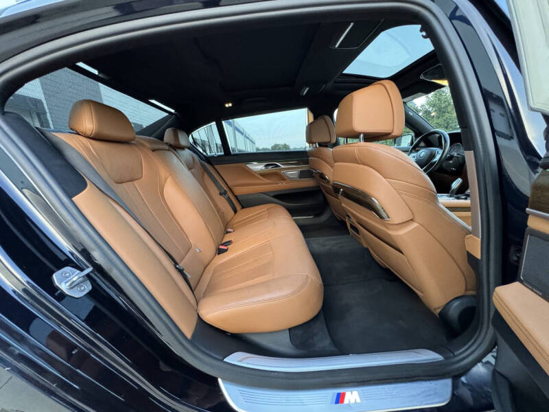 2018 BMW 7 Series 740i