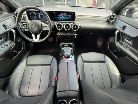 2019 Mercedes-Benz A-Class A 220