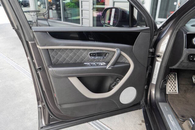2020 Bentley Bentayga 10
