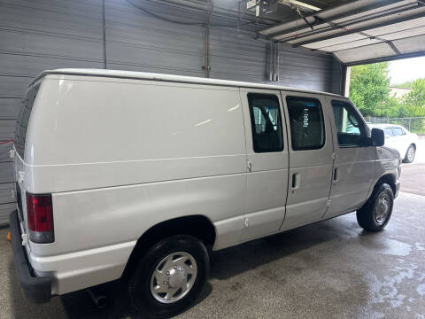 2011 Ford E-Series E-250