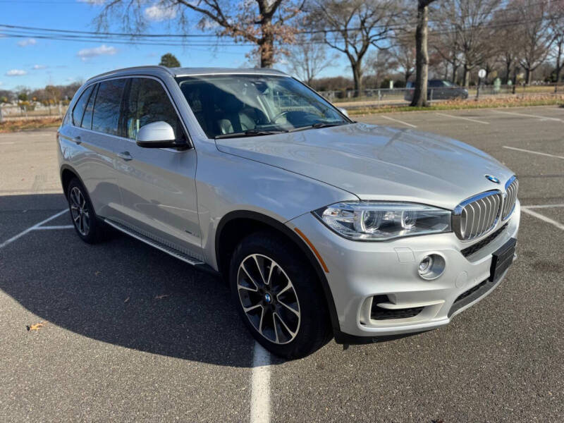 2016 BMW X5 xDrive35i's photo