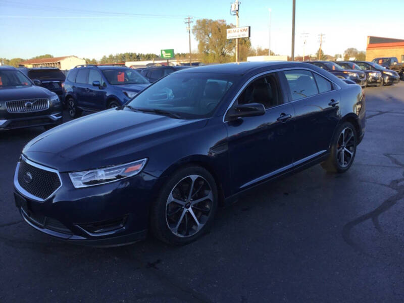 2016 Ford Taurus SHO's photo