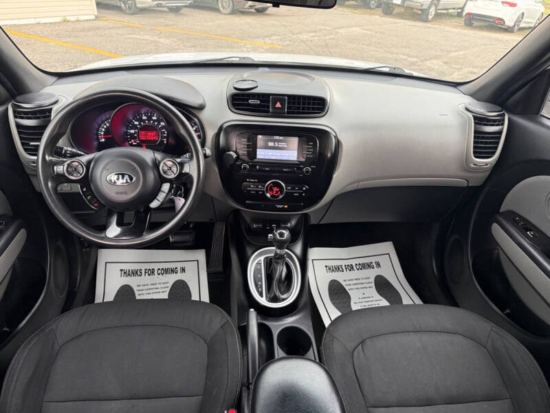 2017 Kia Soul +