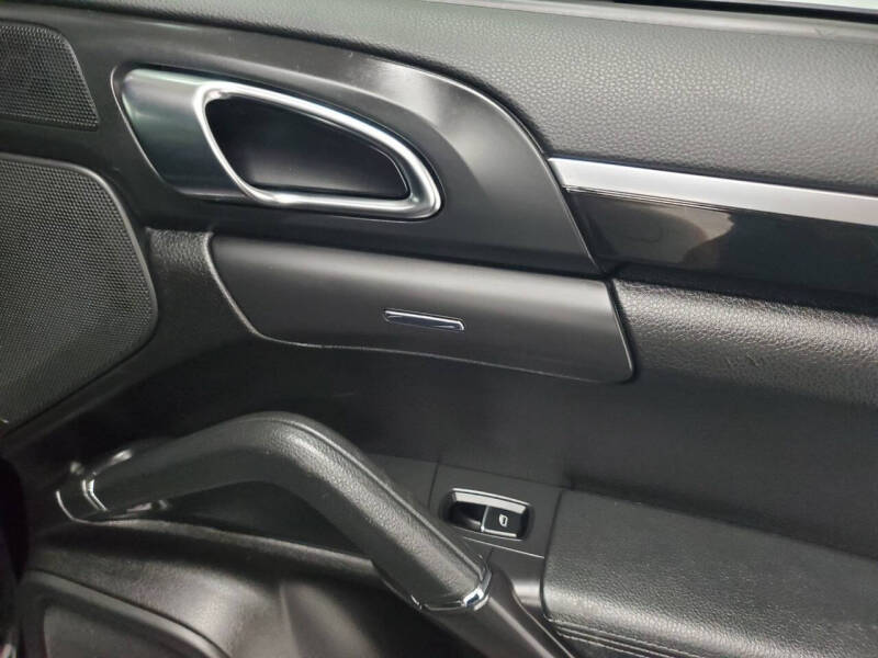 2012 Porsche Cayenne