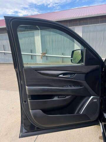 2017 Cadillac Escalade ESV Platinum