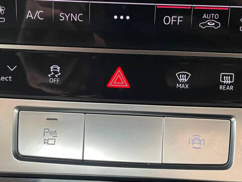 2019 Audi e-tron quattro Prestige