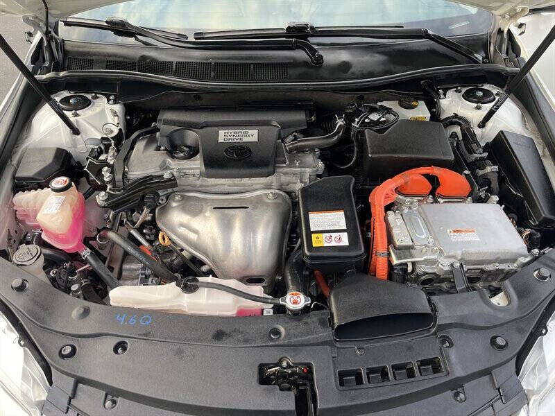 2017 Toyota Camry Hybrid XLE