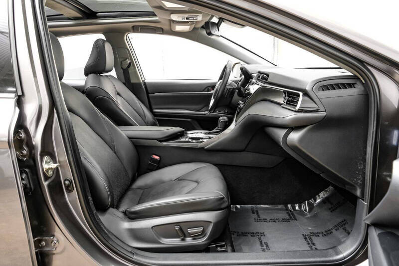 2019 Toyota Camry XSE