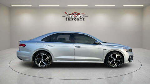 2020 Volkswagen Passat R-Line