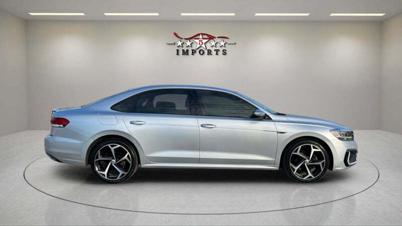 2020 Volkswagen Passat R-Line