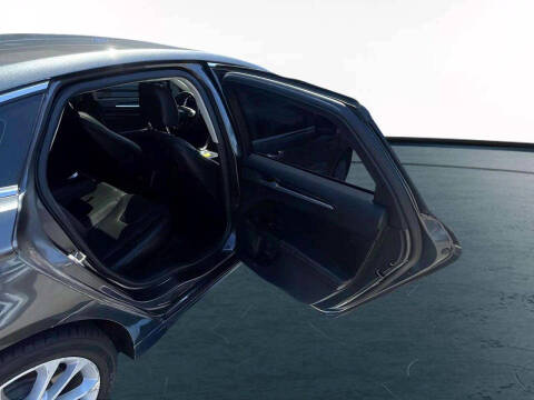 2020 Ford Fusion Energi Titanium