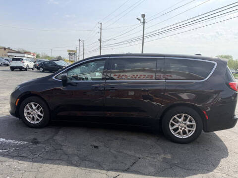 2017 Chrysler Pacifica Touring