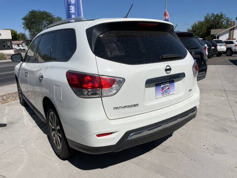 2016 Nissan Pathfinder S