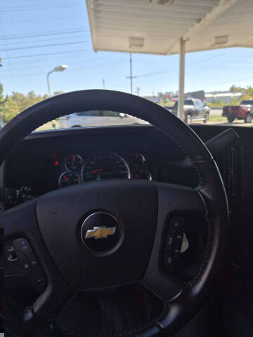 2021 Chevrolet Express 2500