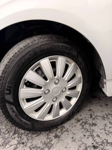2014 Toyota Prius Two