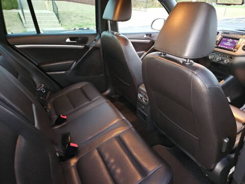 2016 Volkswagen Tiguan 2.0T R-Line