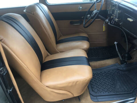 1935 Ford 2 Door Sedan