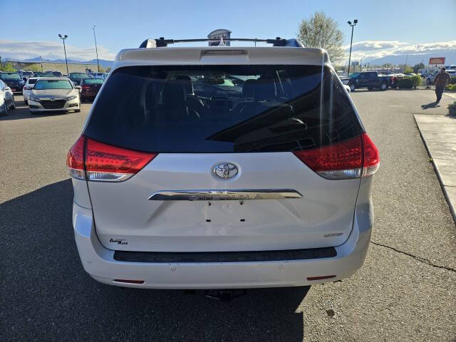 2011 Toyota Sienna