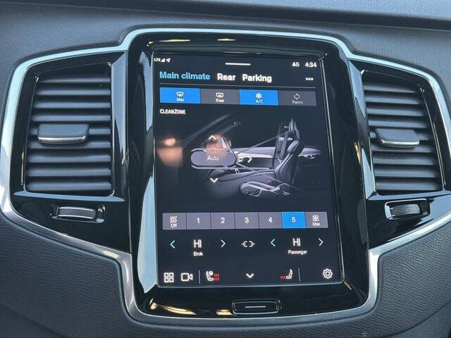 2023 Volvo XC90 B6 Plus Bright Theme 7P