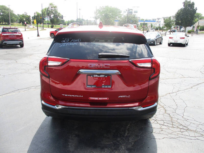 2023 GMC Terrain AT4