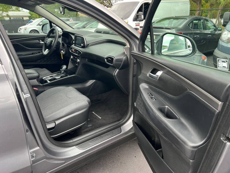 2019 Hyundai Santa Fe SE 2.4L