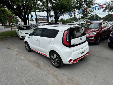 2014 Kia Soul +