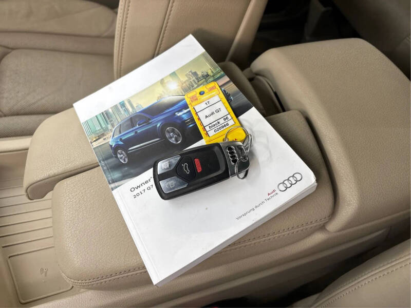 2017 Audi Q7 3.0T quattro Premium Plus